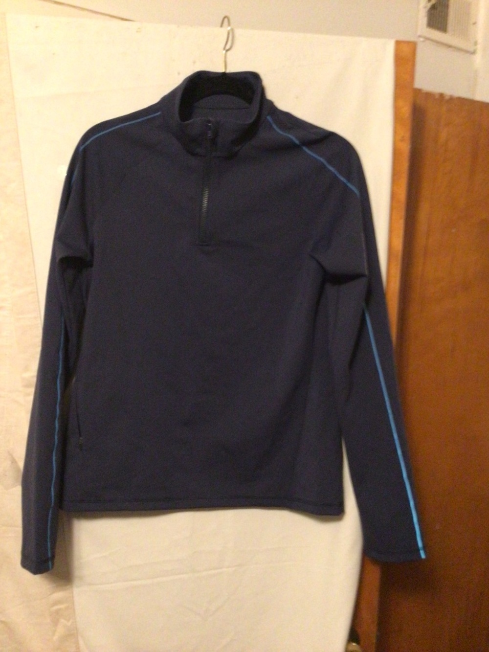 Outdoor Voices half zip long tee sporty ,athletic  Pilate wear SZ L